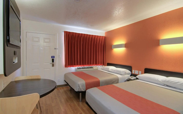 Motel 6 Old town Scottsdale/Fashion Square