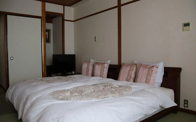 Miyajima Hotel New Kotobuki