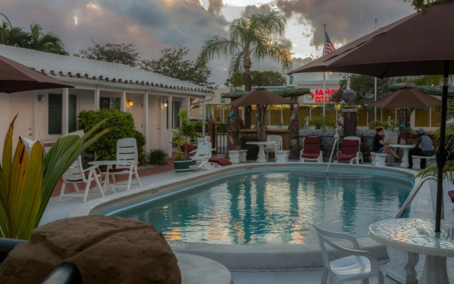 Green Seas Motel