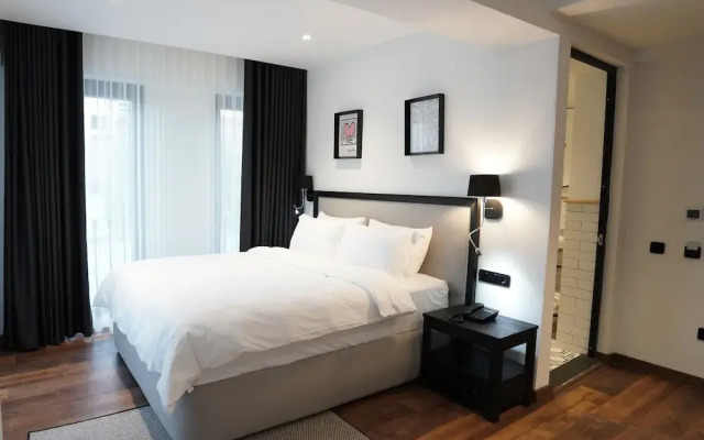 Be Side Hotel