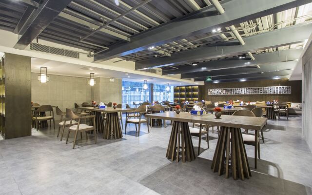 H-Life Hotel Qian Hai Branch