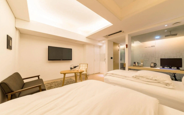 Smart Tourist Hotel