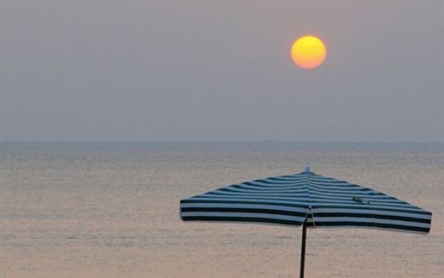 Nantra Coco Beach Resort