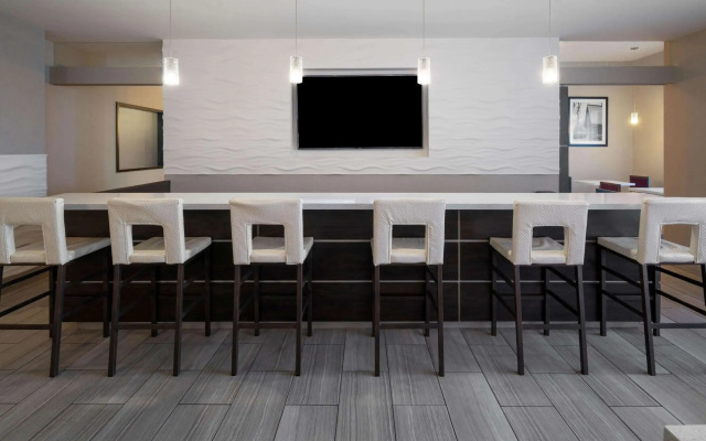 La Quinta Inn & Suites by Wyndham Forsyth