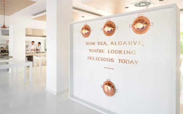 Pine Cliffs Gardens Hotel