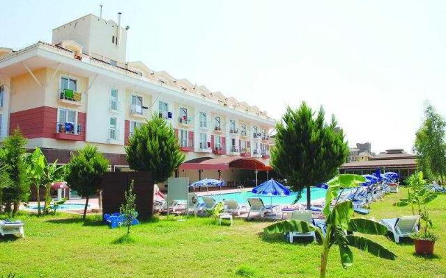 Aura Resort