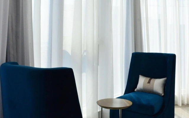 The Lodge Suites