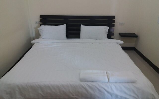 See Throught Resort