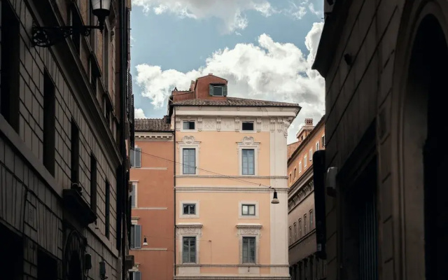 Velvet Grey Boutique  Roma