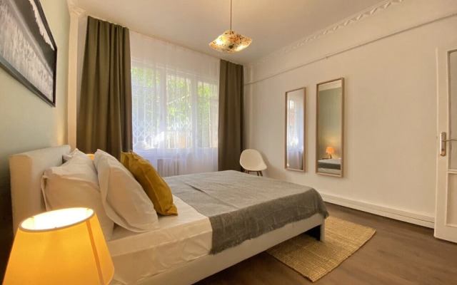Central Flat Close to Popular Attractions in Sisli