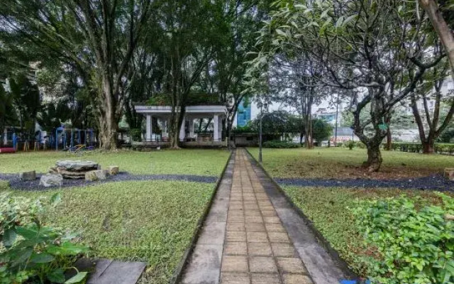 Yayue Boting Garden Hotel (Mangshi Square & Airport Branch)