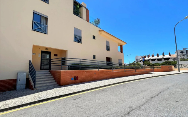 Albufeira Modern 2 by Homing