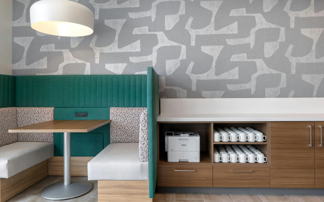 Home2 Suites By Hilton Sheboygan