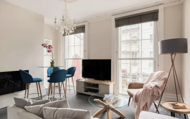 Stunning 2 Bed in Centre of Cheltenham