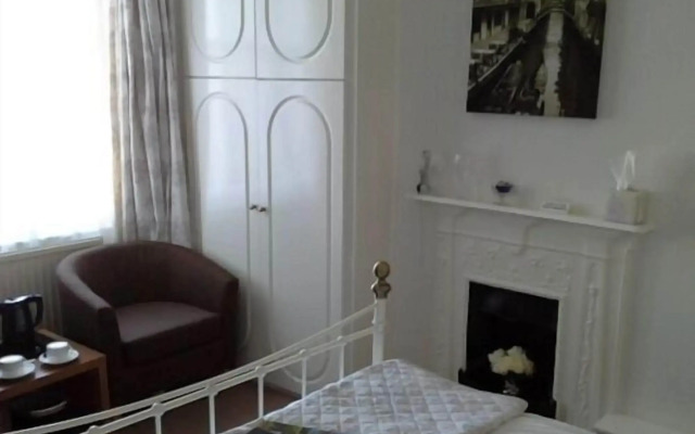 Ellerbrook House