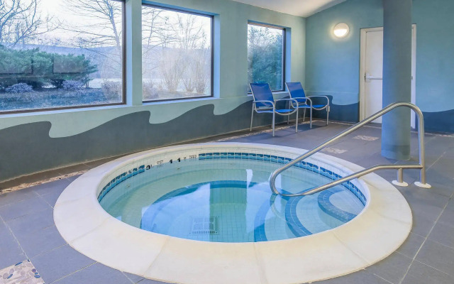 Holiday Inn Express & Suites Cooperstown by IHG