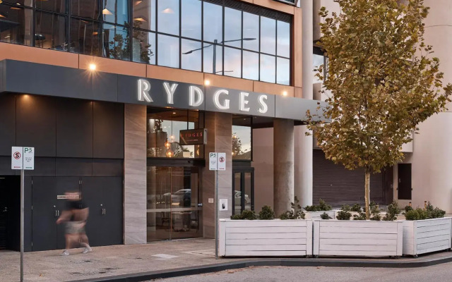 Rydges Perth Kings Square
