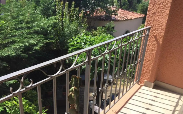 Belle residence au centre de Saint Tropez avec piscine et garage