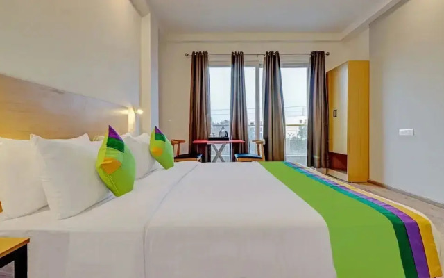 Chs Medanta by Treebo Rooms