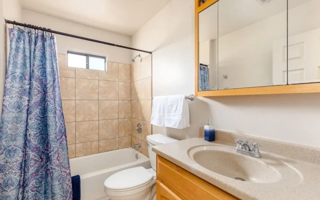 Spacious, Modern, Exquisite 4-bed Home in Tucson