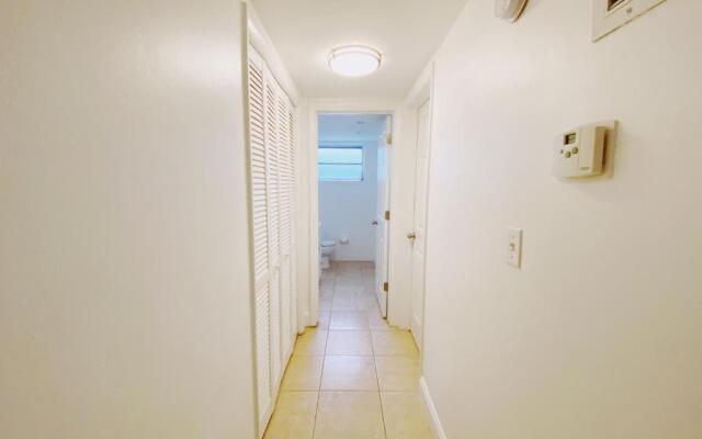 Bayview Regency Apartments By Lowkl