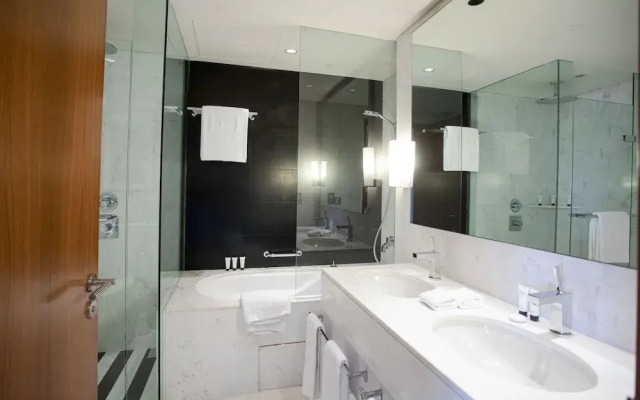 The address Dubai Mall Balcony & View 3bed