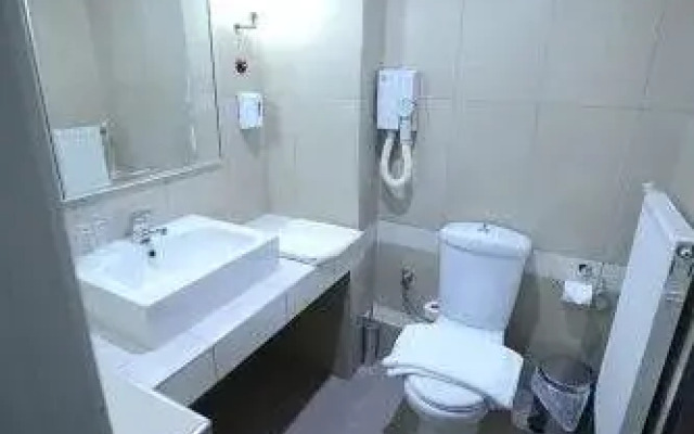 Central Hotel