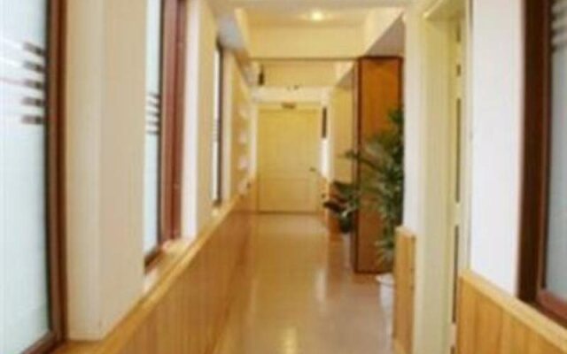 Valentine Hotel