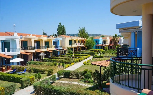 Eva's Houses