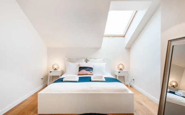 Penthouse Harmonica - LoftAffair