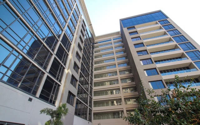 Sandton Smart Apartment Thirty-One
