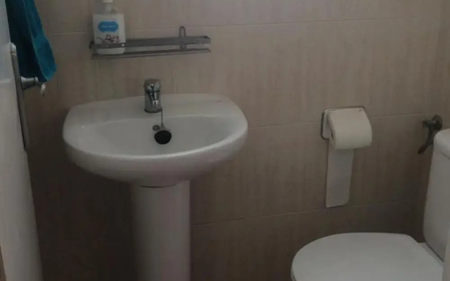 Seaview Balcony - 3 Bedroom Apartment Sleeps 6