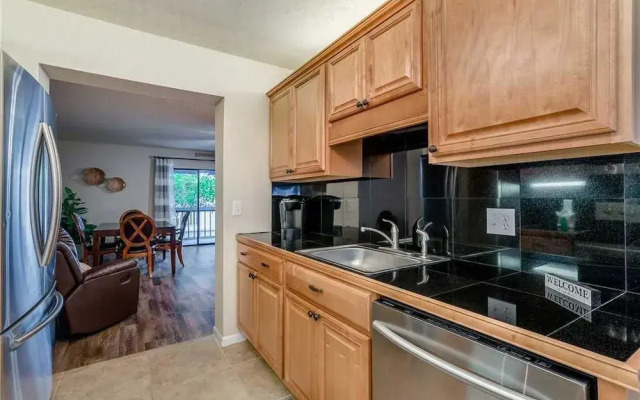 Seashell 19 - Two Bedroom Condo