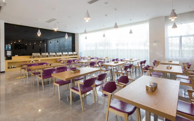 Lavande Hotel Foshan West Railway Station Shishan University Town