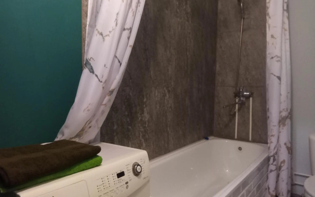 Апартаменты на улице Евгения Савкова 8