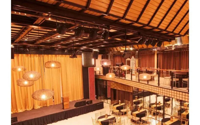 Capital O 897 Takara Hotel And Events Place