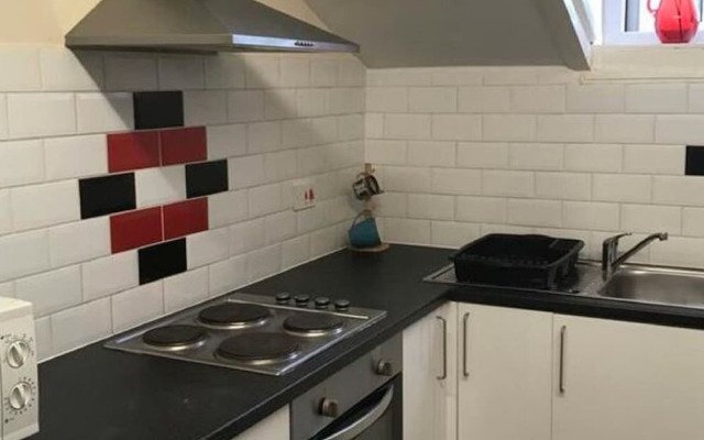 Contemporary Apartment in Manchester near Tram Station