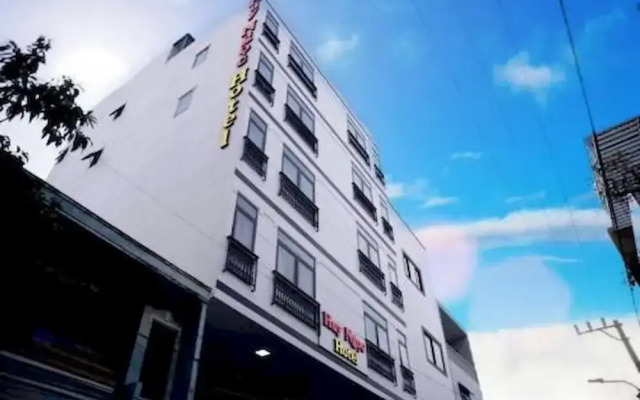 OYO 1180 Huy Ngoc Hotel