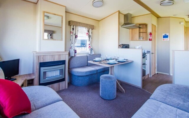 Immaculate 2-bed Caravan in Westward Ho!