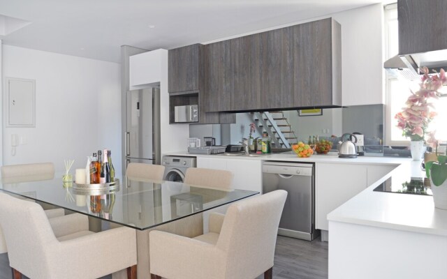 Naomi By Stay Amazing