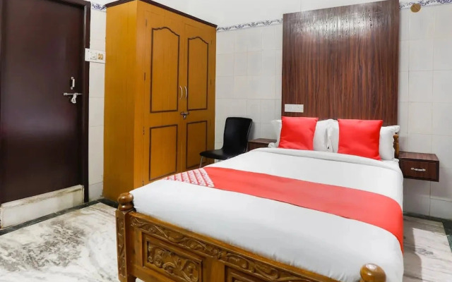 Sree Ganesh Mahal by OYO Rooms