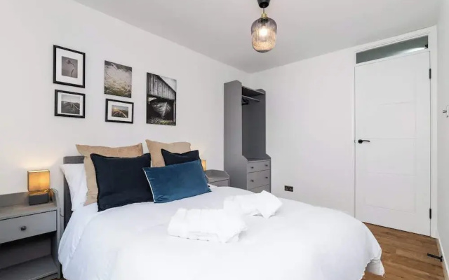 2bedroom Apartment-free Parking