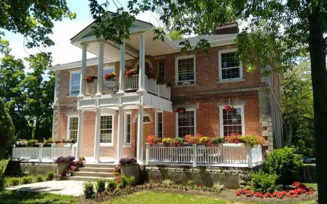 Locust Grove Bed and Breakfast