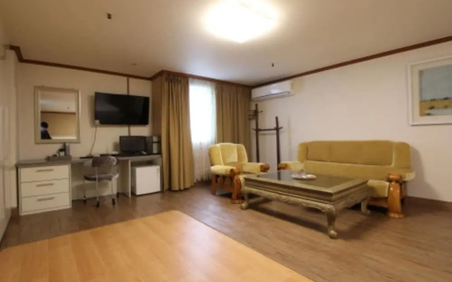 Yangji Park Hotel