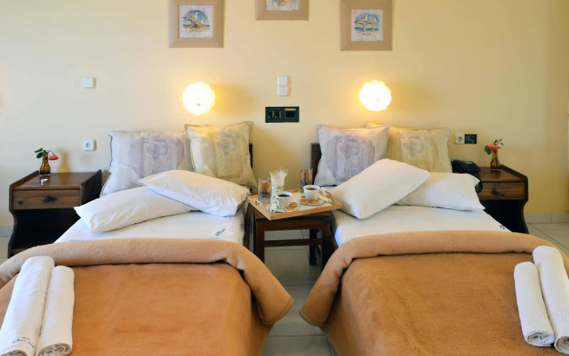Belussi Beach Hotel & Suites