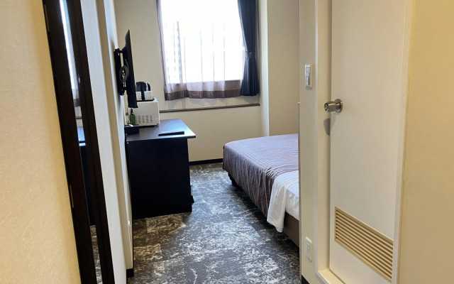 HOTEL LiVEMAX Shin-Osaka