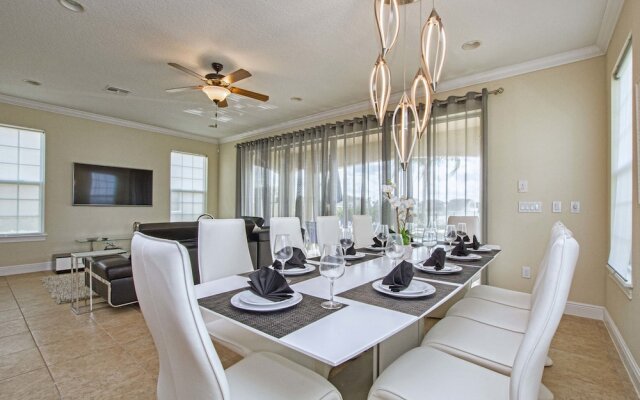 7824 Loxahatchee Court