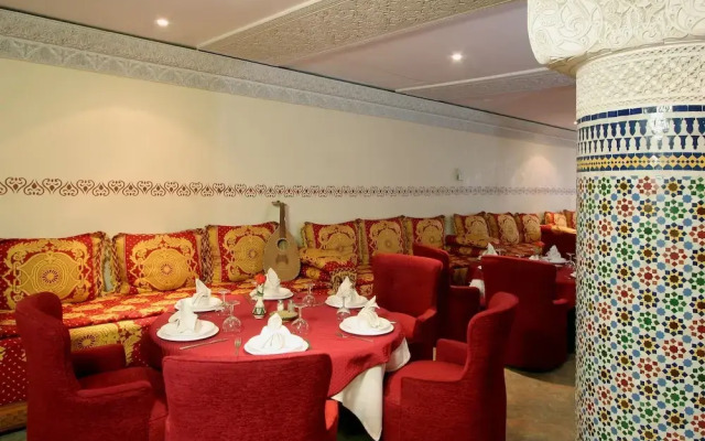 Hotel Tghat