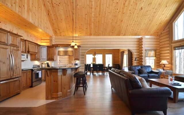 Chalet Adlartok