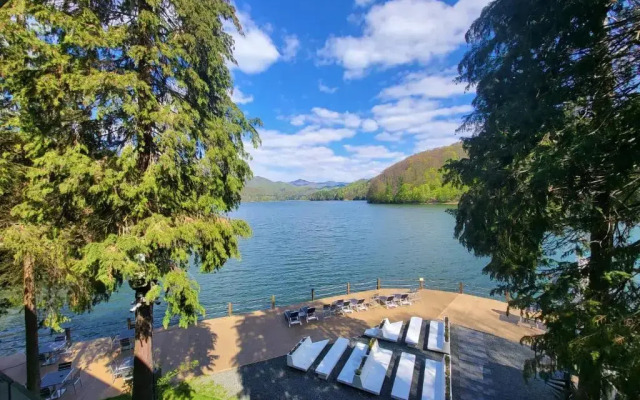 Adventure Lake Resort - Simared